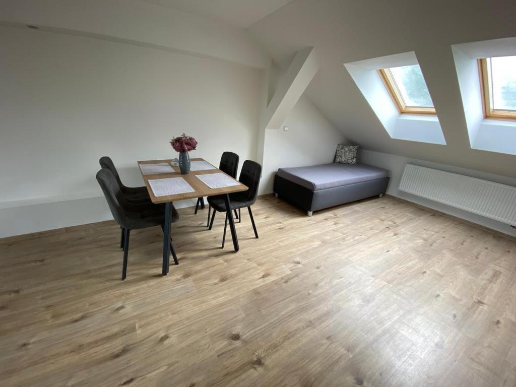 Apartmány Černý Tulipán #5 Plzeň Esterno foto
